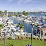 Landing At Yacht Harbor Club - 1 Bedroom In Hayden Island Neighborhood Network