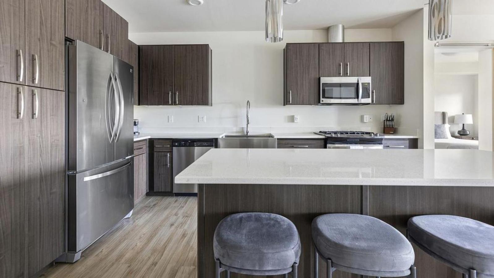 Landing At Yacht Harbor Club - 1 Bedroom In Hayden Island Neighborhood Network * Portland