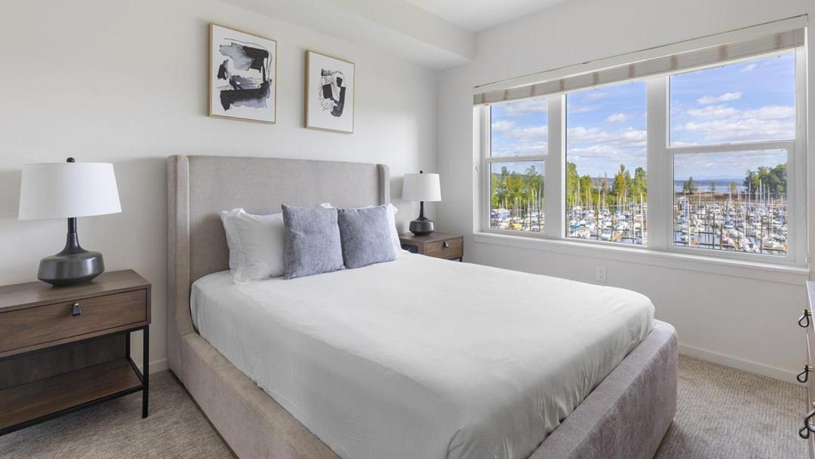 Landing At Yacht Harbor Club - 1 Bedroom In Hayden Island Neighborhood Network Portland